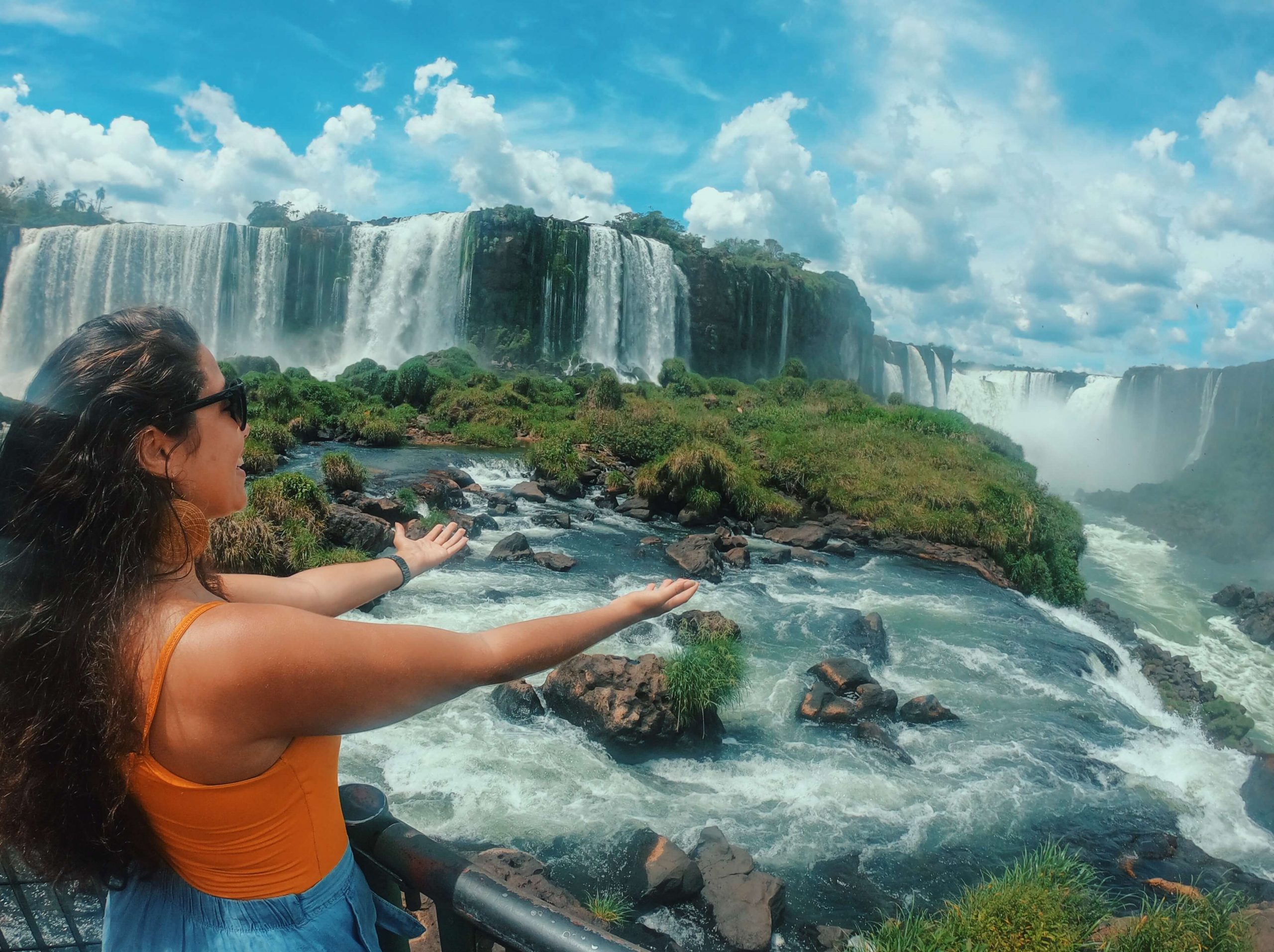 Como é alugar um carro em Foz do Iguaçú e passar a fronteira da Argentina