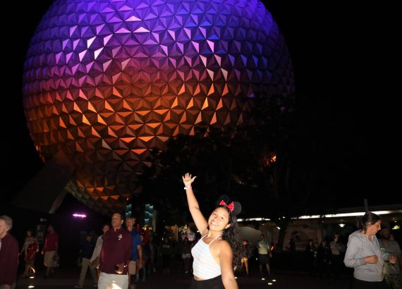 Spaceship-Earth-epcot-noite